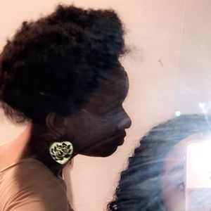 Meet your Posher, Savannah